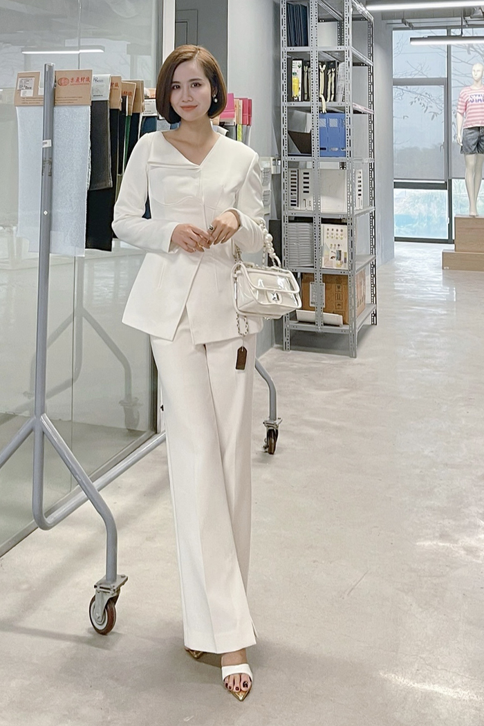 So kè thời trang của Lan Phương và Huyền Lizzie trong 'Thương ngày nắng về' Ảnh 6