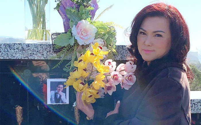 Ca sĩ Phương Loan chua xót thông báo sẽ ngừng chia sẻ hình ảnh viếng thăm ông xã Ảnh 2