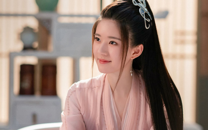 Triệu Lộ Tư không gây ấn tượng cho khán giả nam bằng Dương Dương.