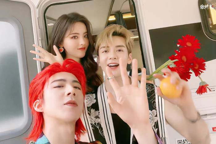 Tăng Thuấn Hy, Dương Siêu Việt và Lưu Vũ Ninh quảng bá phim mới nhưng trông lạ lắm Ảnh 10