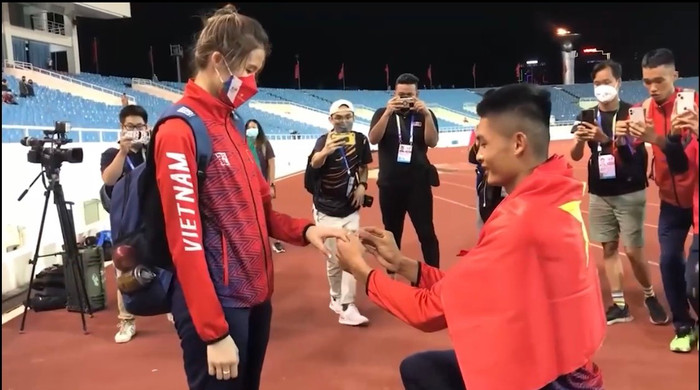 Tiến Trọng cho biết anh đặt quyết tâm phải giành HCV SEA Games 31 để thực hiện màn cầu hôn ngay ở SVĐ Mỹ Đình.