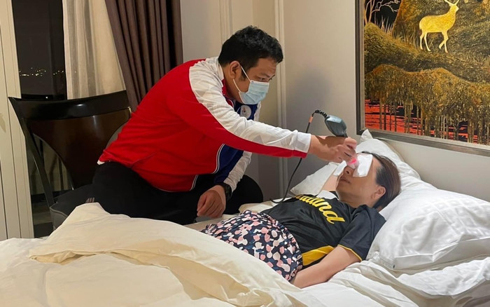 NÓNG: U23 Thái Lan đón cú sốc lớn khi nữ tỷ phú Madam Pang bị thương nghiêm trọng Ảnh 2