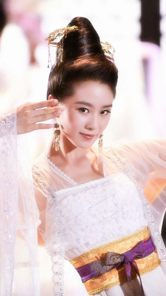 Dương Mịch và Lưu Thi Thi tranh nhau nam chính cho Hồ Yêu Tiểu Hồng Nương, Cung Tuấn sẽ chọn yêu ai? Ảnh 12