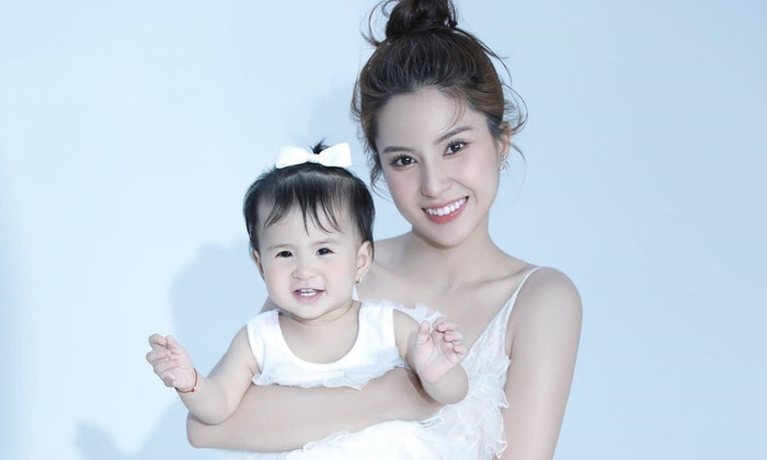 Con của Jack và Thiên An bộc lộ đam mê âm nhạc giống bố? - Saostar.vn