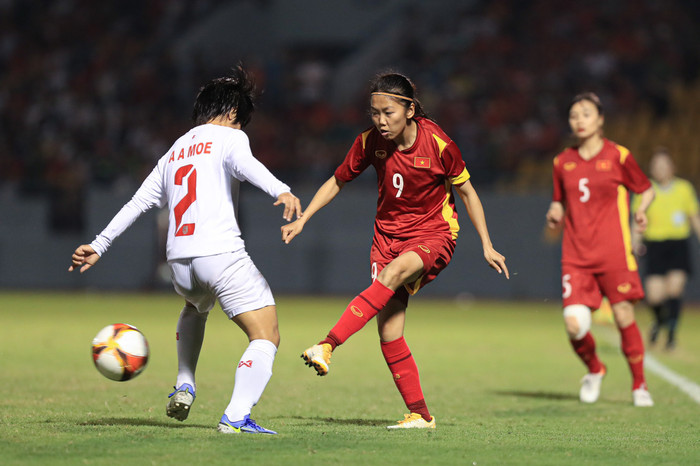 Huỳnh Như là tác giả bàn thắng duy nhất giúp tuyển nữ Việt Nam vào chung kết.