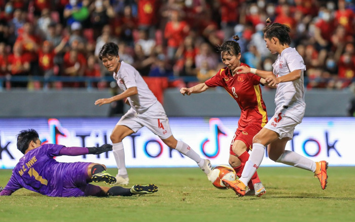 Tuyển nữ Việt Nam xuất sắc vào chung kết gặp Thái Lan: Chiến thắng đầy quả cảm! Ảnh 2