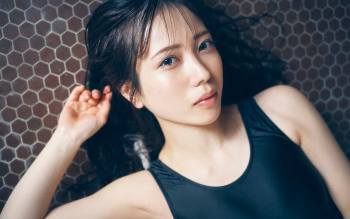 Nữ ca sĩ 26 tuổi tuyên bố đóng phim 18+ bằng MV mới Ảnh 2