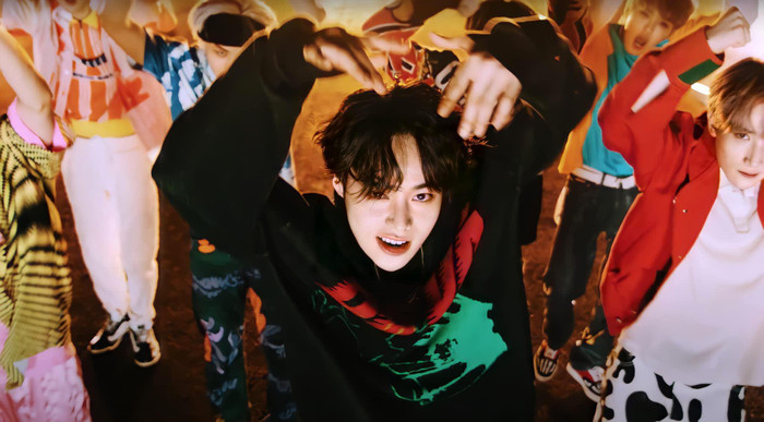 Dân mạng phát sốt khi Hanbin Ngô Ngọc Hưng hát nhạc phim Siêu nhân Gao phiên bản cute lạc lối Ảnh 5