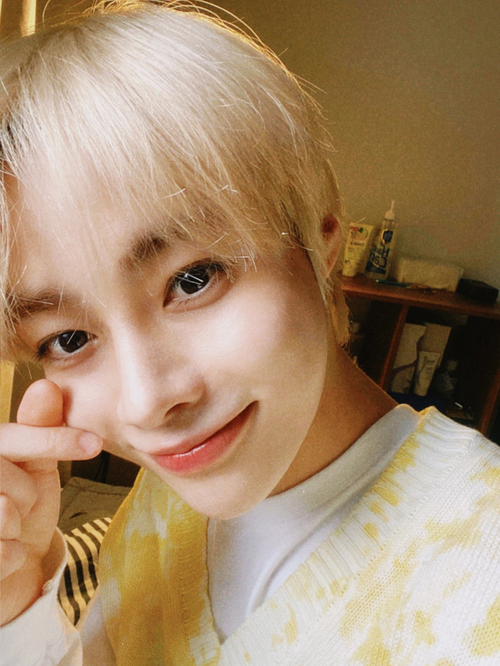 Dân mạng phát sốt khi Hanbin Ngô Ngọc Hưng hát nhạc phim Siêu nhân Gao phiên bản cute lạc lối Ảnh 4