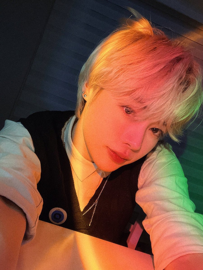 Dân mạng phát sốt khi Hanbin Ngô Ngọc Hưng hát nhạc phim Siêu nhân Gao phiên bản cute lạc lối Ảnh 6