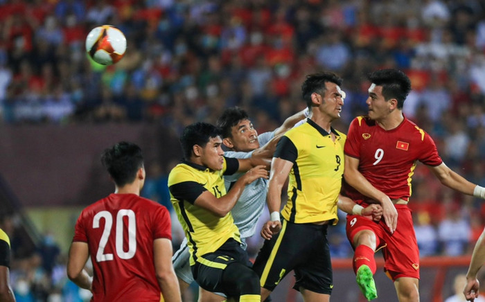 Lý do giúp Tiến Linh ghi bàn sau nhiều cơ hội hỏng ăn: Nhờ ông Park nói nhỏ sau 90 phút Ảnh 2