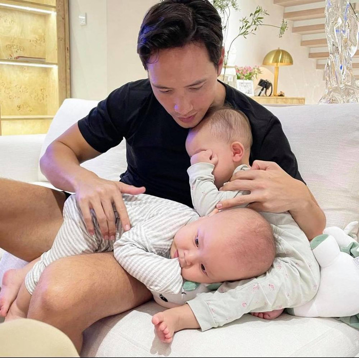 Những ông bố nổi tiếng chăm con khéo trong showbiz Việt Ảnh 4