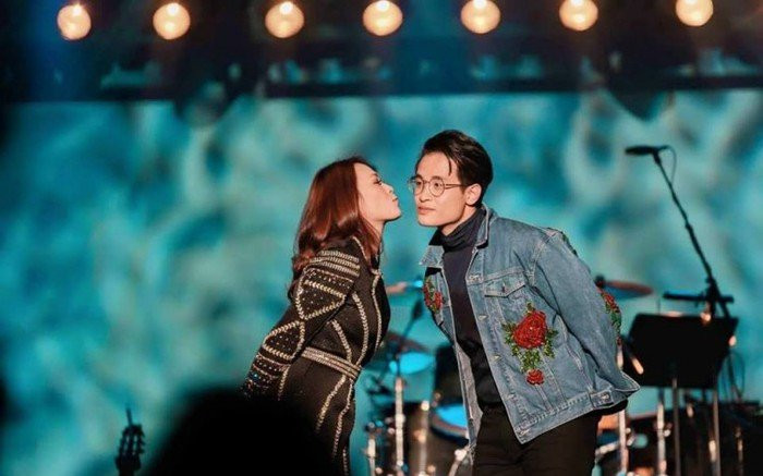 Bị Mỹ Tâm dỗi, Hà Anh Tuấn liền có hành động khiến nữ ca sĩ chỉ biết 'đứng hình mất 5s' Ảnh 2