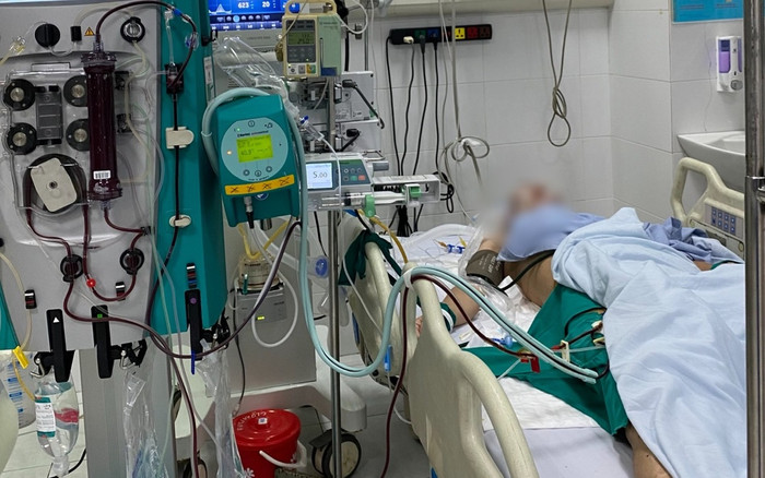 Người đàn ông uống rượu quá nhiều bị sốc nhiễm khuẩn, suy đa tạng nguy kịch Ảnh 2