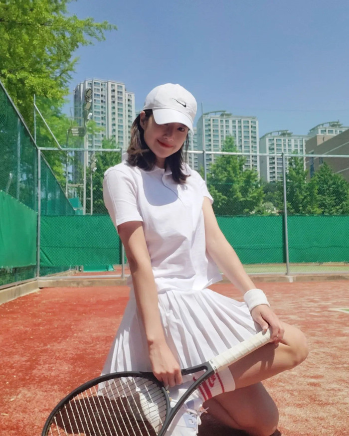 Bất ngờ trước dung nhan của nữ ca sĩ bị ném gạch vào mặt trên sân khấu Ảnh 6