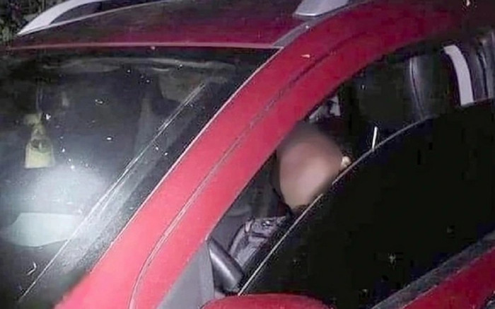 Vụ tài xế tử vong trên ghế lái ô tô: Nghi nạn nhân bị siết cổ bằng dây Ảnh 2