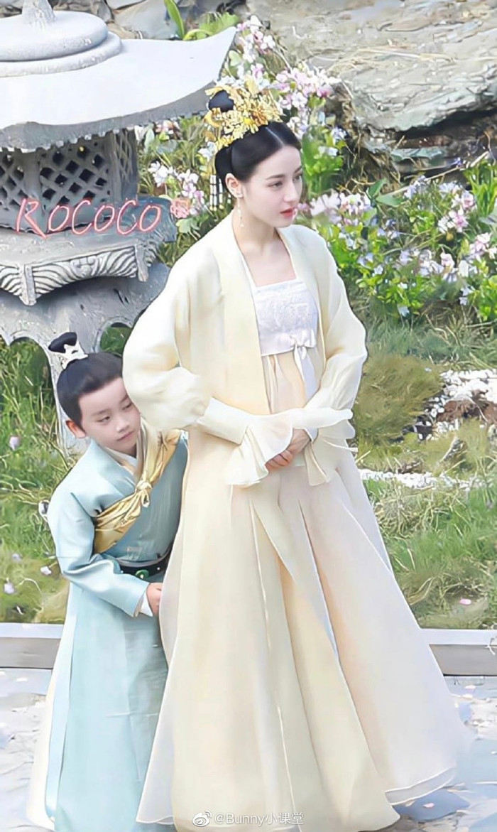 Địch Lệ Nhiệt Ba xinh đẹp như hoa trong tạo hình mới của An Lạc Truyện, nhưng vẫn gây tranh cãi Ảnh 4