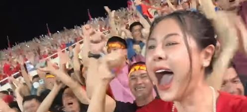 Nam Thư bày tỏ sự hạnh phúc khi tuyển Việt Nam ghi bàn thành công