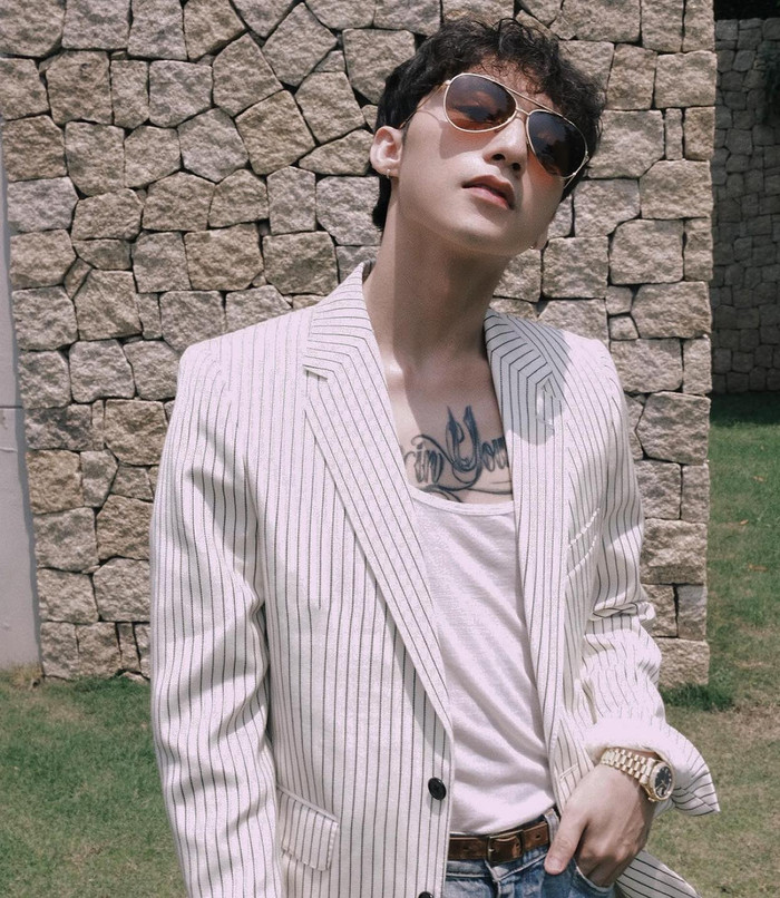 Tình hình bài tiếng Anh của Sơn Tùng trên Billboard giữa loạt hit Kpop được quan tâm nhiều.