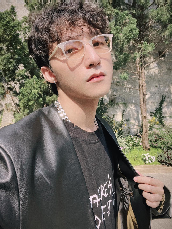Giữa một rừng đối thủ Kpop hạng nặng, tình hình bài tiếng Anh của Sơn Tùng trên Billboard tới đâu rồi? Ảnh 5