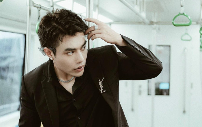 Diện mạo gần đây của Lê Dương Bảo Lâm: Gầy đi trông thấy, được netizen ví von 'đẹp trai như Lee Min Ho' Ảnh 2