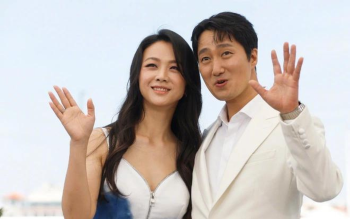 Thang Duy và Park Hae Il rạng rỡ trong các hoạt động quảng bá cho Decision To Leave tại Cannes 2022.