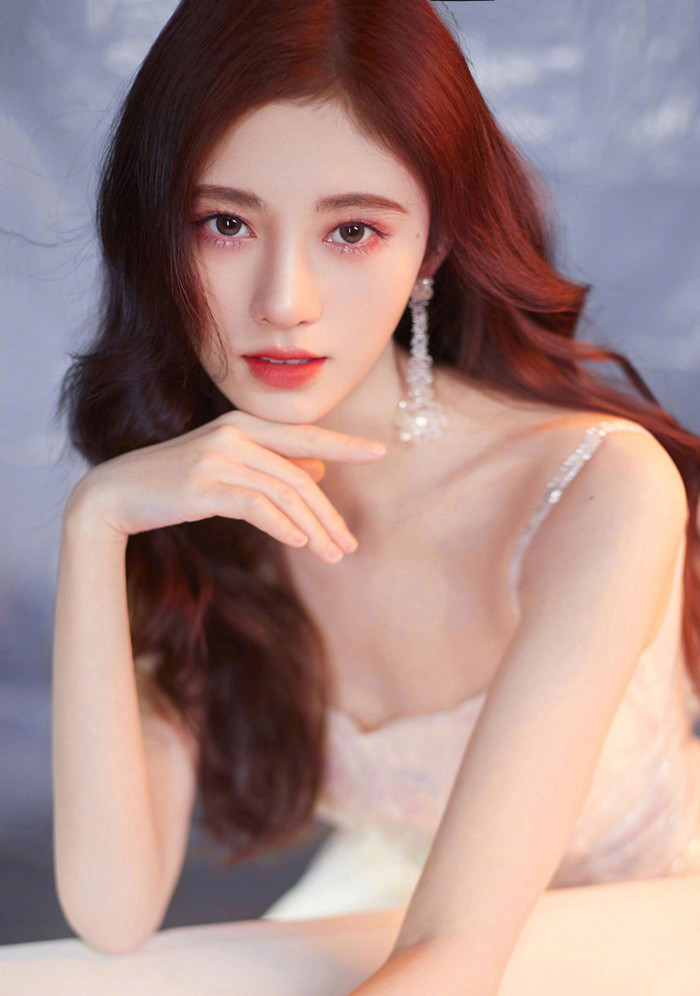 Diện mạo thuở mới debut của 'mỹ nhân 4.000 năm có một' Cúc Tịnh Y Ảnh 8