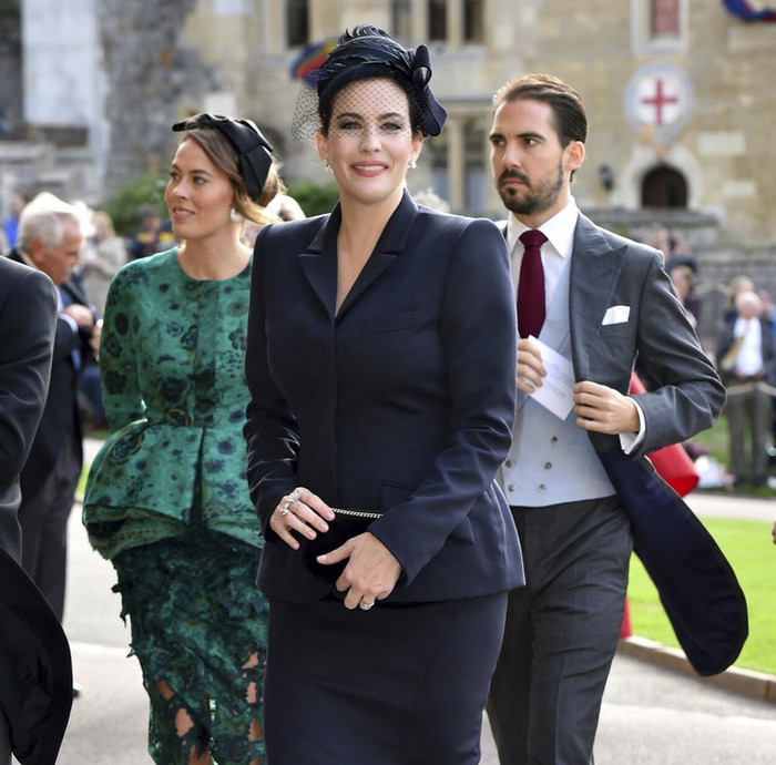 Dàn khách mời hạng A mắc lỗi thời trang kém duyên khi dự đám cưới, hoàng gia Anh lắc đầu ngán ngẩm Ảnh 5