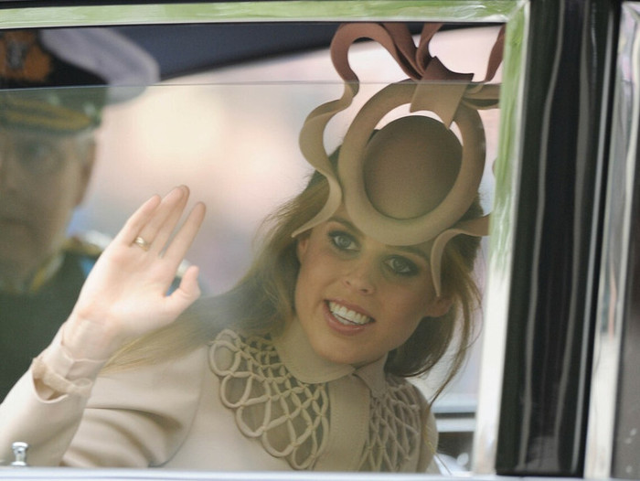 Dàn khách mời hạng A mắc lỗi thời trang kém duyên khi dự đám cưới, hoàng gia Anh lắc đầu ngán ngẩm Ảnh 9