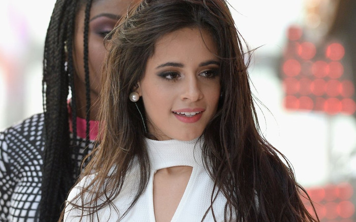 Camila Cabello biểu diễn mở màn chung kết Champion League Ảnh 2