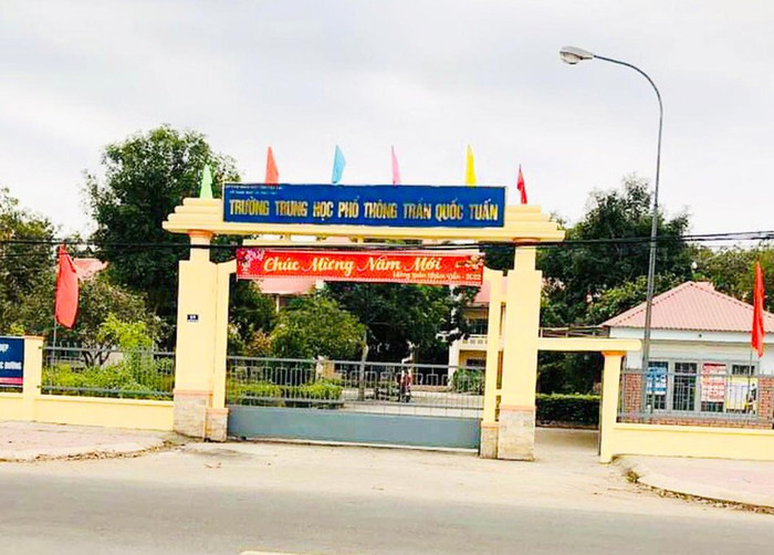 Ngôi trường xảy ra vụ nữ sinh nghi bị bạn cùng lớp rạch mặt