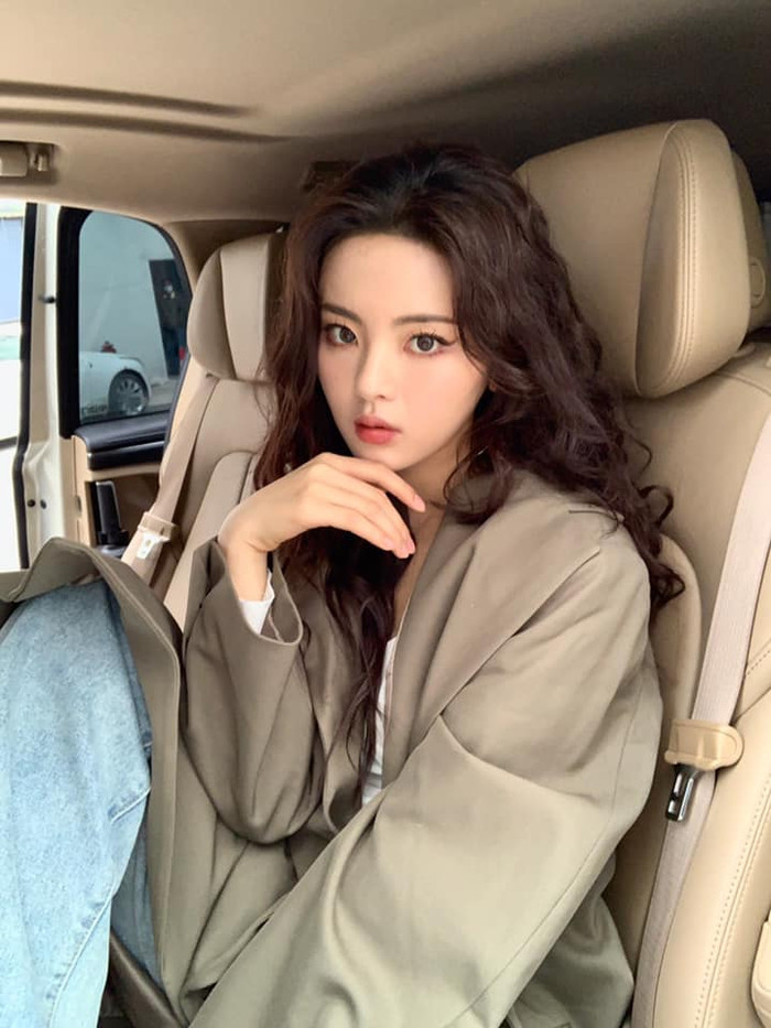 Khả năng diễn xuất kém tự nhiên và gượng gạo của cô nàng bị nhiều khán giả thẳng thừng chê bai