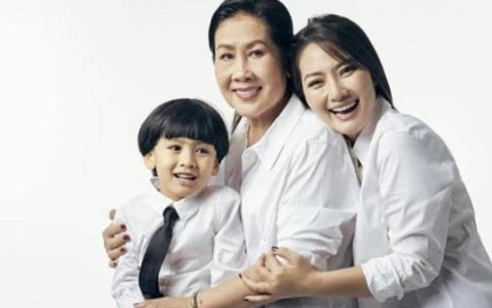 Ngọc Lan hạnh phúc khoe ảnh chụp cùng 3 thế hệ, cay khóe mắt khi chứng kiến hành động này của con Ảnh 2