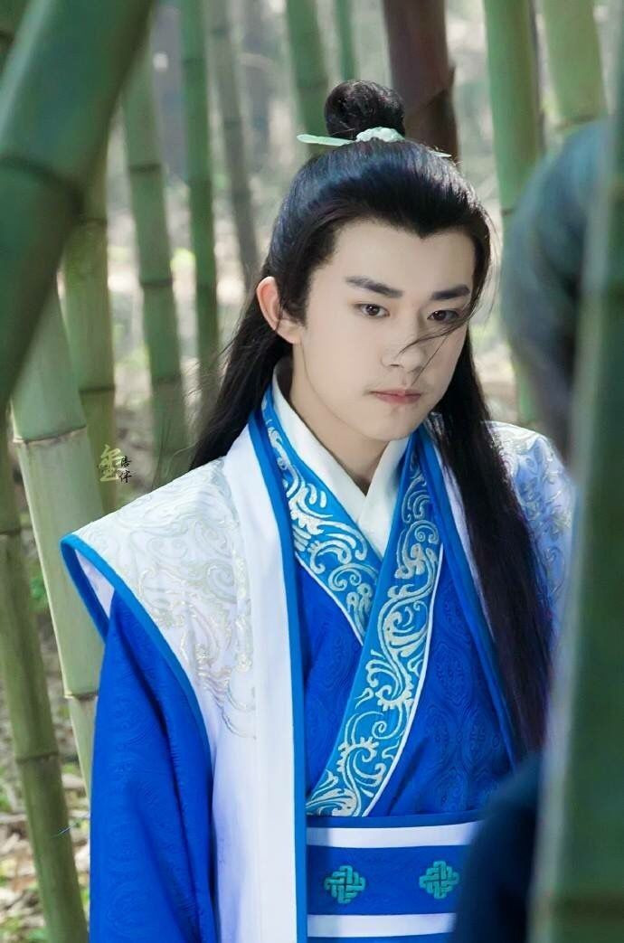 Cùng đọ diễn xuất với Dịch Dương Thiên Tỉ: Tiêu Chiến tạm chấp nhận, Vương Nhất Bác không có cửa Ảnh 7