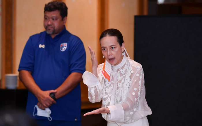 Choáng trước dàn sao châu Âu được Madam Pang mang đến U23 châu Á: Làm mọi cách để vượt Việt Nam Ảnh 2