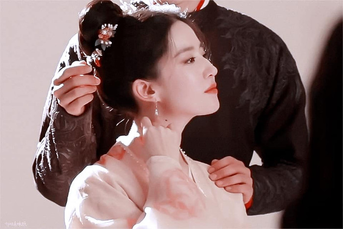 Rộ tin Lưu Diệc Phi đài từ quá kém nên đoàn đội phải đẩy mạnh đi bài nhan sắc Ảnh 4