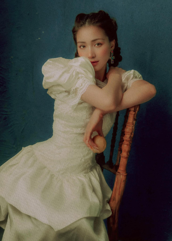 Diện mạo kiều diễm của Hòa Minzy