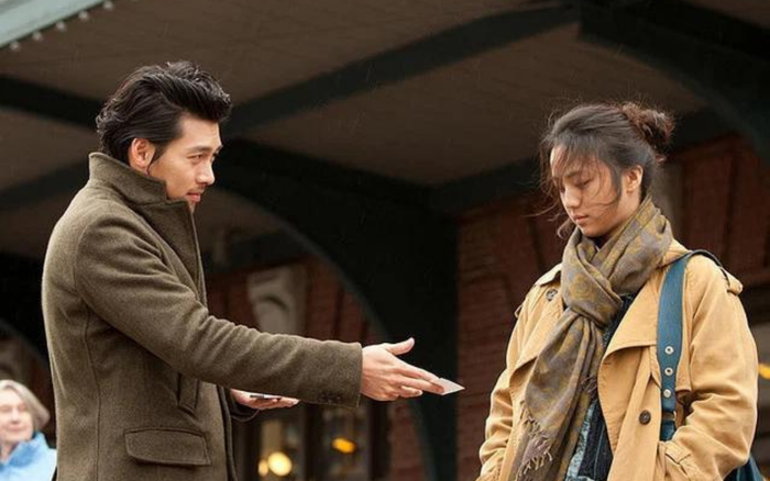 Không phải Son Ye Jin hay Song Hye Kyo, Hyun Bin từng gây bão vì nụ hôn với người này Ảnh 6