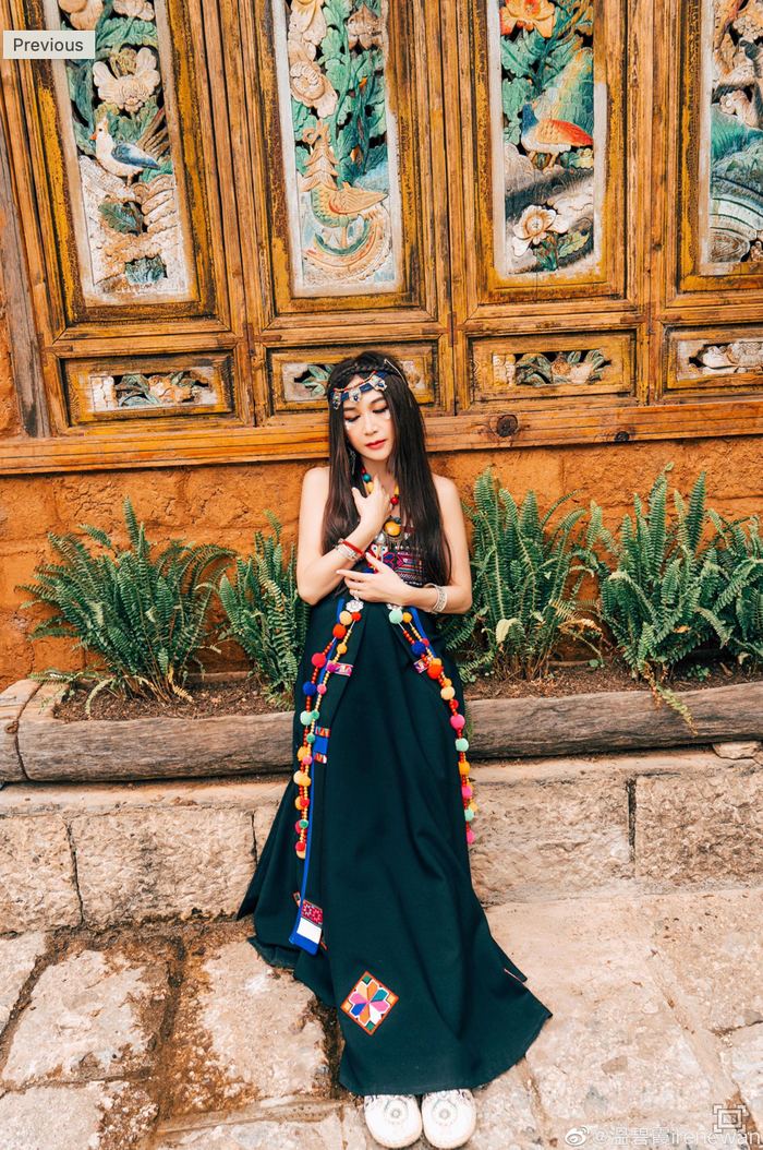 'Đát Kỷ đẹp nhất màn ảnh' Ôn Bích Hà cưa sừng làm nghé ở tuổi U60 Ảnh 3