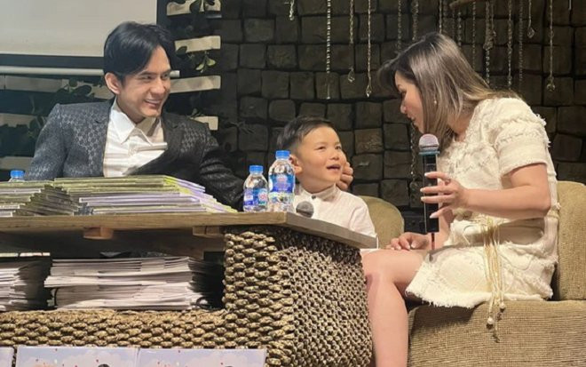 Đan Trường có hành động tinh tế với vợ cũ ngay trên sân khấu, lần đầu tiết lộ chuyện 'sợ con' Ảnh 2