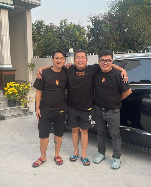 Dân mạng hết lời khen ngợi màn song ca cải lương của Hoài Lâm và mẹ ruột Ảnh 6