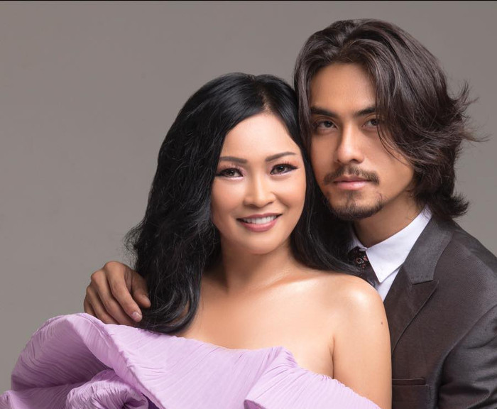 Trước sự nghi vấn của cư dân mạng, hiện tại Doãn Chí Kiên vẫn im lặng và không có động thái đính chính về những bức ảnh trên