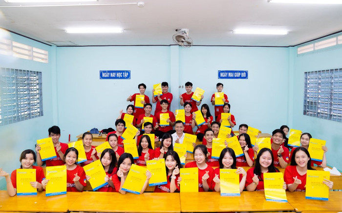 Hành trình kết nối các tỉnh thành của HUTECH: Những giấc mơ đại học được chắp cánh Ảnh 2