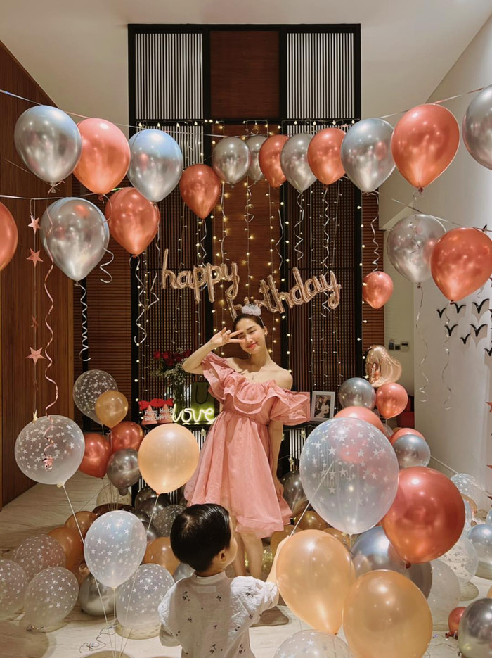 Hòa Minzy 'xả' ảnh lúc mang thai, nhan sắc mẹ 1 con hiện tại nhận nhiều lời khen ngợi Ảnh 2