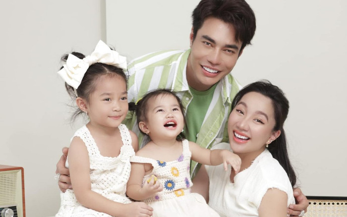 Lê Dương Bảo Lâm hạnh phúc bên gia đình, công bố ngày sinh quý tử nhí Ảnh 2