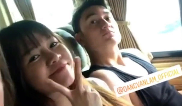 Sau này em gái thủ môn Đặng Văn Lâm công khai ảnh Yến Xuân hẹn hò với thủ môn tuyển Việt Nam.