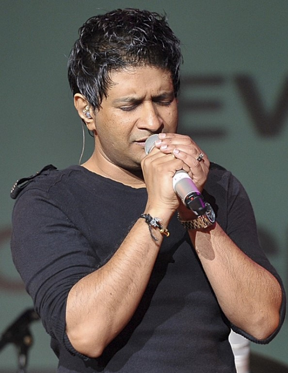 Nam ca sĩ qua đời vì lên cơn đau tim sau khi biểu diễn gần 1 giờ đồng hồ Ảnh 3