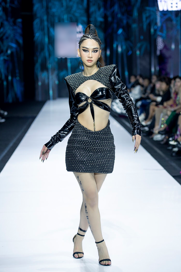 Lê Bống lên tiếng xin lỗi vì màn catwalk gây tranh cãi: 'Mình chưa từng có ý định làm người mẫu' Ảnh 2