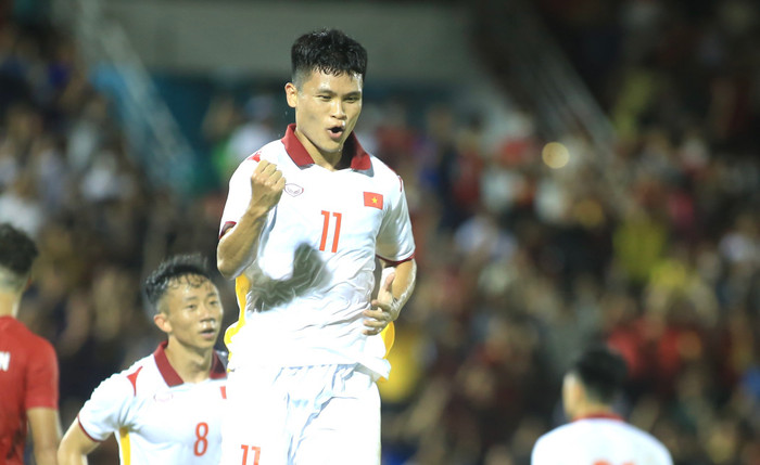 Hai bàn thắng vào lưới Afghanistan sẽ là bước đệm quan trọng để Tuấn Hải hướng đến vị trí trung phong số 1 của tuyển Việt Nam.