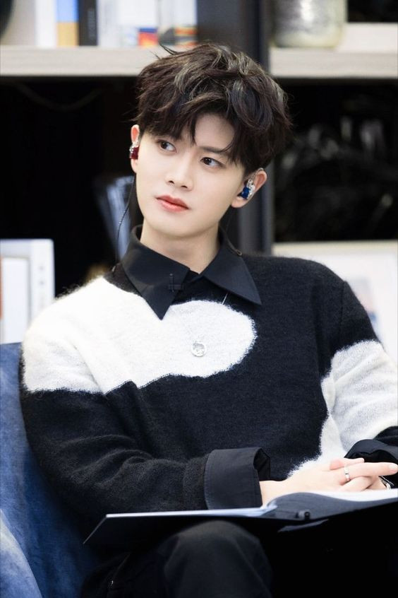 Rộ tin Nhậm Gia Luân tách ra tự chủ, Hoan Thụy sắp mất một ngựa chiến? Ảnh 4